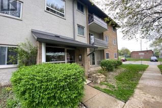 Condo Apartment for Sale, 625 Wonderland Road S #11, London, ON