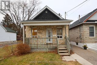 House for Rent, 32 Pendeen Avenue, Toronto (Rockcliffe-Smythe), ON