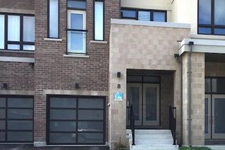 Freehold Townhouse for Rent, 8 Helliwell Crescent, Richmond Hill (Oak Ridges Lake Wilcox), ON