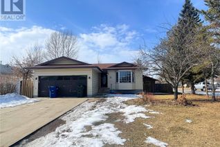 Bungalow for Sale, 11 Coupland Crescent, Meadow Lake, SK