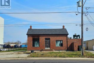 Property for Sale, 323 Danforth Road, Toronto (Clairlea-Birchmount), ON Property for Sale, 323 Danforth Road, Toronto (Clairlea-Birchmount), ON