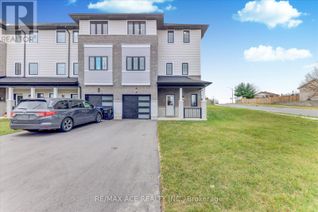 Freehold Townhouse for Sale, 2 Lahey Crescent, Penetanguishene, ON