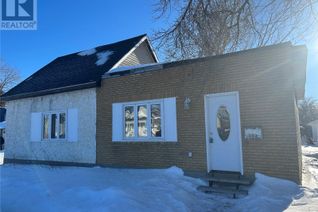 House for Sale, 933 Stadacona Street E, Moose Jaw, SK