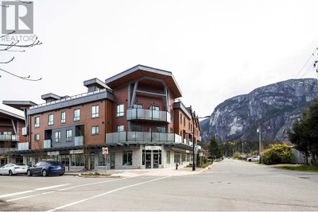 Condo Townhouse for Sale, 37808 Third Avenue #202, Squamish, BC