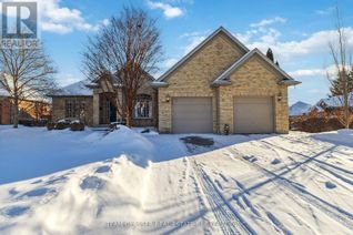 Bungalow for Sale, 38 Butternut Grove, London, ON