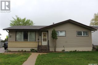 Detached House for Sale, 542 6th Avenue W, Shaunavon, SK