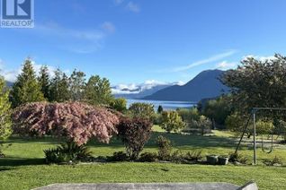 Detached House for Sale, 6352 Sandpiper Road, Sechelt, BC