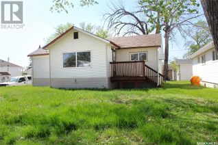 Property for Sale, 138 Redcoat Drive, Eastend, SK