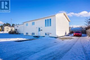 Detached House for Sale, 52-54 Holden Street, Mount Pearl, NL