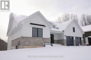 Detached House for Sale, 2 Hilton Lane #33, Meaford, ON