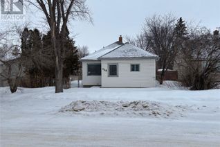 Bungalow for Sale, 120 Iroquois Street W, Moose Jaw, SK