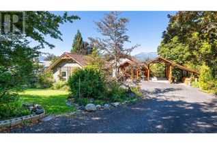 Ranch-Style House for Sale, 4365 Highway 3a Highway, Wynndel, BC