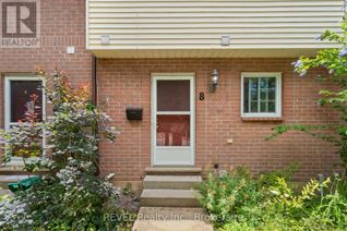 Townhouse for Sale, 102 Silvan Drive #8, Welland, ON