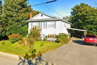 House for Sale, 377 Pleasant Street, Yarmouth, NS