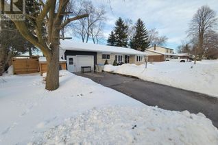 House for Sale, 2 Kingscourt Crescent, South Huron (Exeter), ON