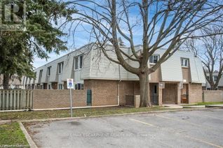 Townhouse for Rent, 17 Old Pine Trail #178, St. Catharines (444 - Carlton/Bunting), ON