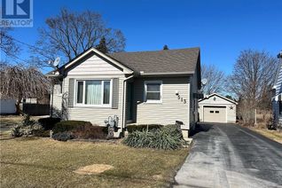 Bungalow for Sale, 513 Queensway Road W, Simcoe, ON