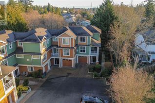 Townhouse for Sale, 4289 Wilkinson Rd #9, Saanich, BC