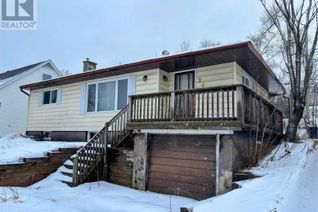 Bungalow for Sale, 26 Neebig Ave, Manitouwadge, ON