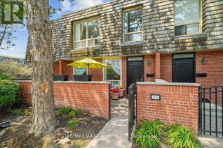 Townhouse for Sale, 69 Upper Canada Drive #2, Toronto (St. Andrew-Windfields), ON