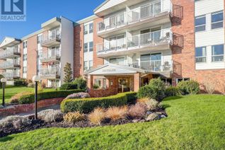 Property for Sale, 900 Tolmie Ave #206, Saanich, BC