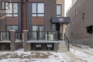 Townhouse for Rent, 255 Mclevin Avenue #2, Toronto (Malvern), ON