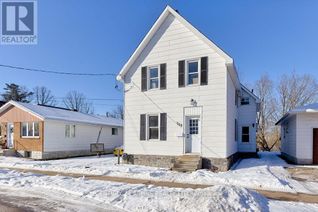 Detached House for Sale, 568 Moffat Street, Pembroke, ON