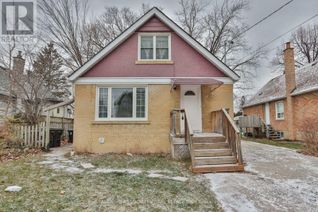 Detached House for Sale, 262 Poyntz Avenue, Toronto (Lansing-Westgate), ON