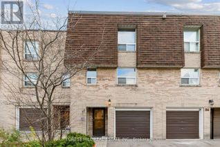 Townhouse for Sale, 86 Village Greenway, Toronto (Henry Farm), ON