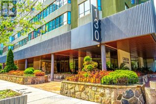 Condo for Sale, 130 Carlton Street #1505, Toronto (Cabbagetown-South St. James Town), ON