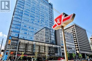 Property for Sale, 488 University Avenue #3911, Toronto (University), ON