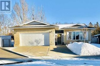 Detached House for Sale, 25 Violet Court Se, Medicine Hat, AB