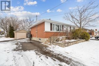 Bungalow for Sale, 4 Fernwood Crescent, Hamilton, ON