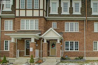 Townhouse for Sale, 32 Bluegill Crescent, Whitby (Lynde Creek), ON