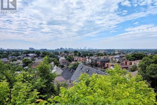 Property for Sale, 33 Venn Crescent, Toronto (Keelesdale-Eglinton West), ON