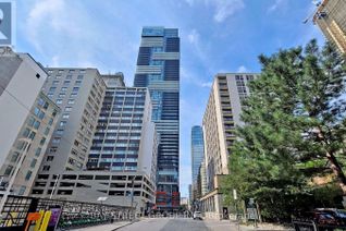 Condo Apartment for Sale, 7 Grenville Street #3211, Toronto (Bay Street Corridor), ON