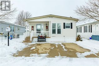 Bungalow for Sale, 5700 Blackwell Sideroad #262, Sarnia, ON