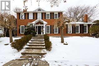 House for Sale, 119 Abbeywood Trail, Toronto (Banbury-Don Mills), ON