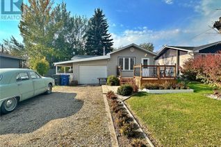 Bungalow for Sale, 404 Cook Road, Moosomin, SK