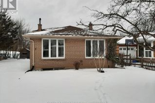 Backsplit for Sale, 4 Aurora Heights Drive, Aurora (Aurora Heights), ON