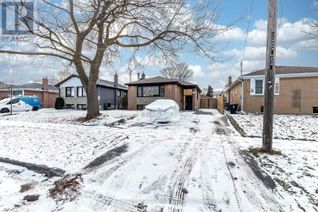 Bungalow for Sale, 30 Heatherglen Road, Toronto (West Humber-Clairville), ON