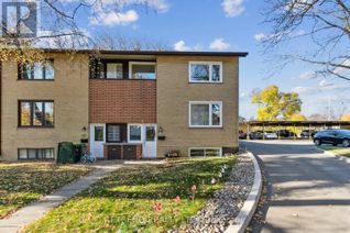 Townhouse for Sale, 58 Broadpath Road, Toronto (Banbury-Don Mills), ON