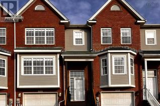 Freehold Townhouse for Sale, 15 Woodhaven Close, Dartmouth, NS