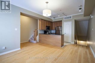 Townhouse for Rent, 78 Carr Street #TH6, Toronto (Kensington-Chinatown), ON