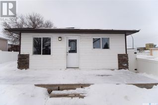 Duplex for Sale, 1400 Rothwell Street, Regina, SK