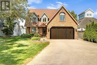 Detached House for Sale, 385 Lakeview Drive, Lakeshore, ON