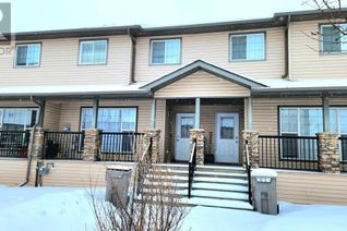 Freehold Townhouse for Sale, 11215 Pinnacle Drive, Grande Prairie, AB