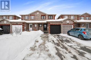 Freehold Townhouse for Sale, 313 Dunsmore Lane, Barrie (Georgian Drive), ON