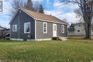 Bungalow for Sale, 214 6th Street W, Meadow Lake, SK