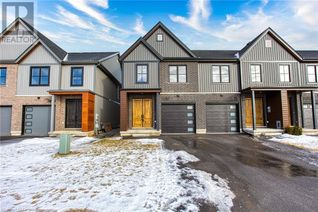 Freehold Townhouse for Sale, 7487 Splendour Drive, Niagara Falls, ON